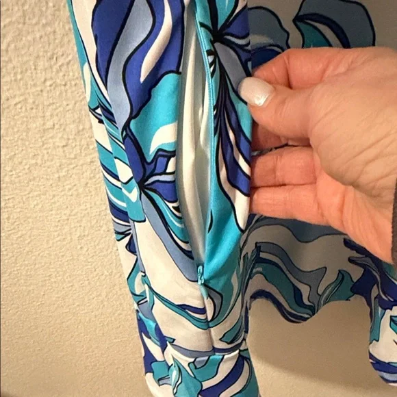 Tail Blue and White Floral Dress for sports and beach - Picture 6 of 8